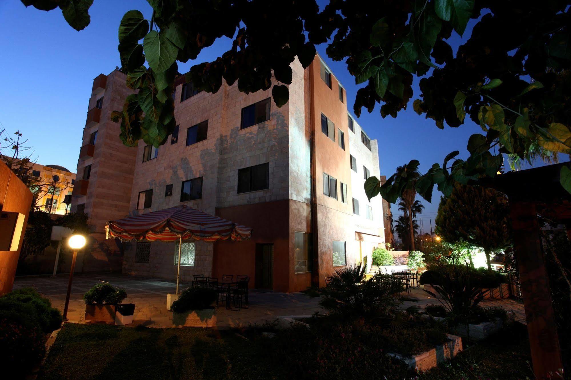 Barakat Hotel Apartments Amman Eksteriør bilde